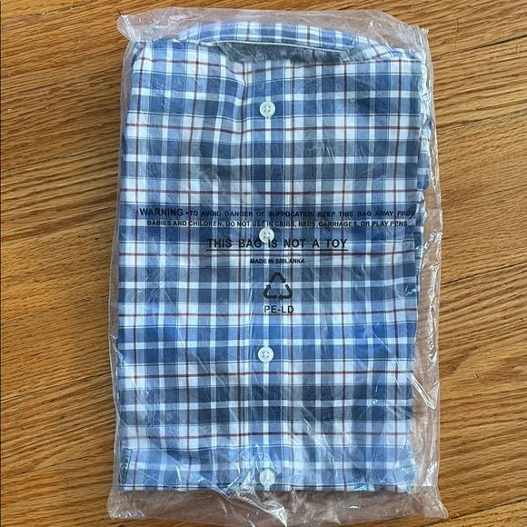 L.L. Bean Blue and White Casual Button Down Shirt - Picture 4 of 4